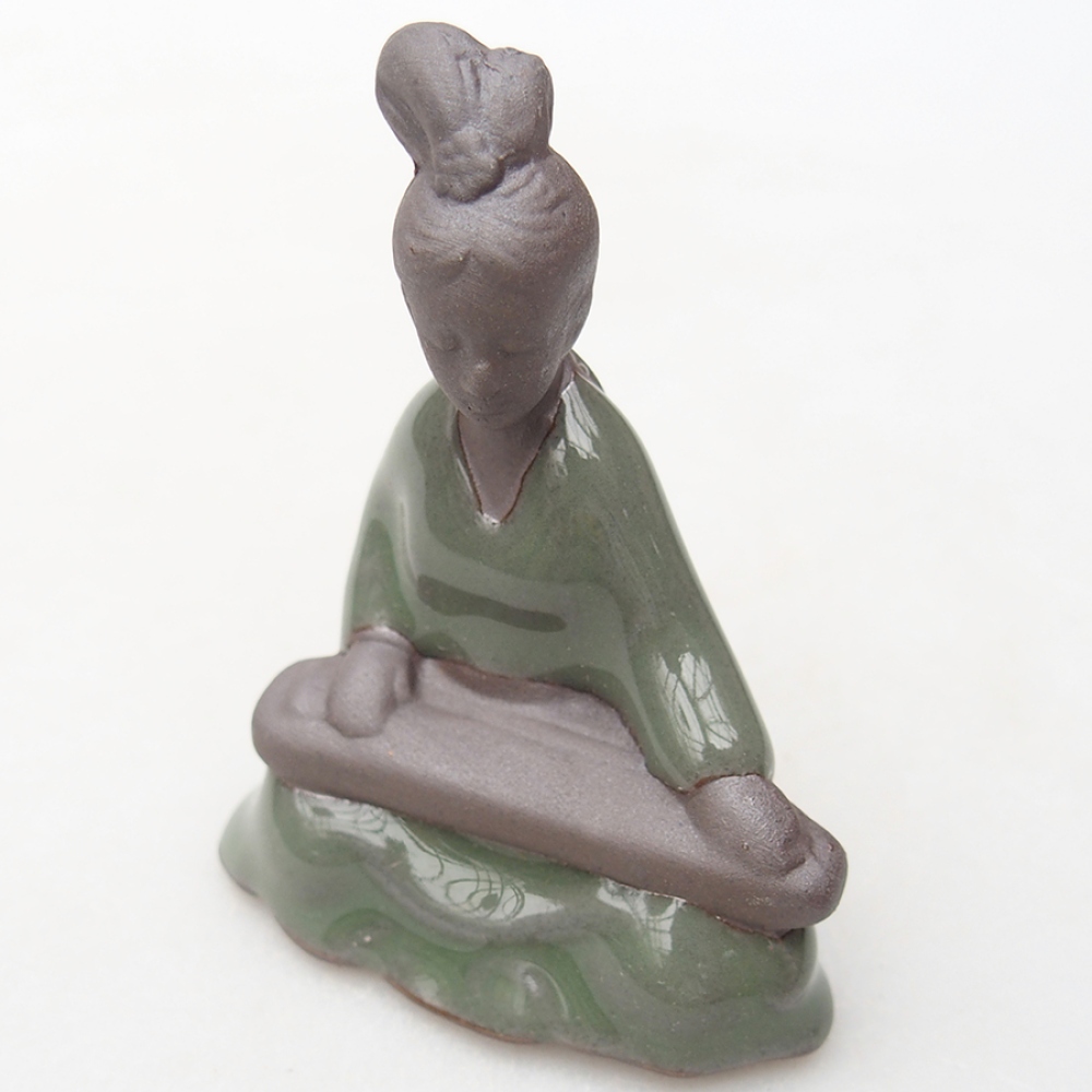 Figurita de cerámica