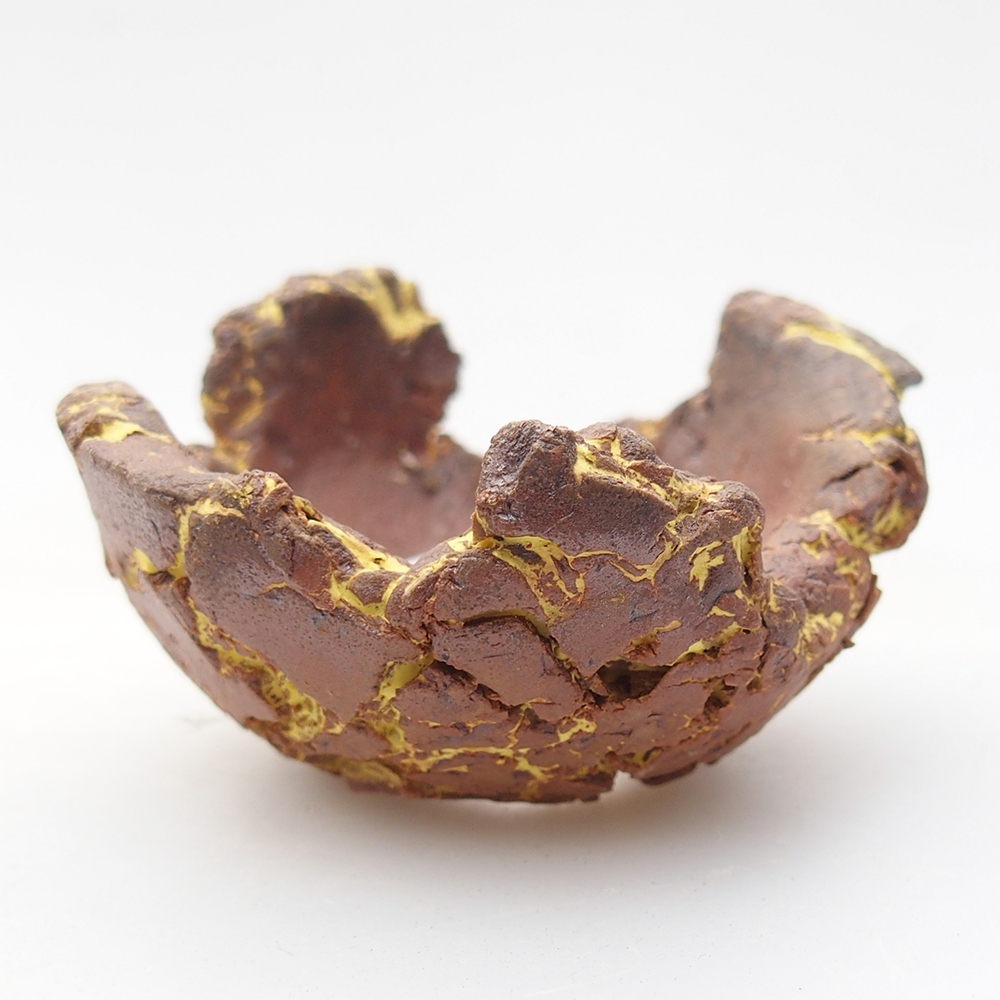 Concha de cerámica 5,5 x 5 x 4 cm , color amarillo