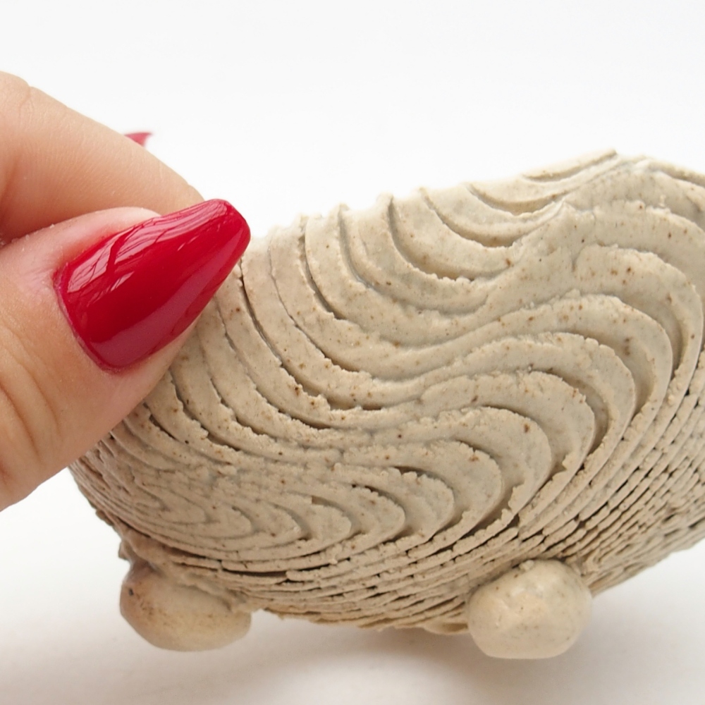 Concha de cerámica 9 x 8,5 x 5 cm , color beige