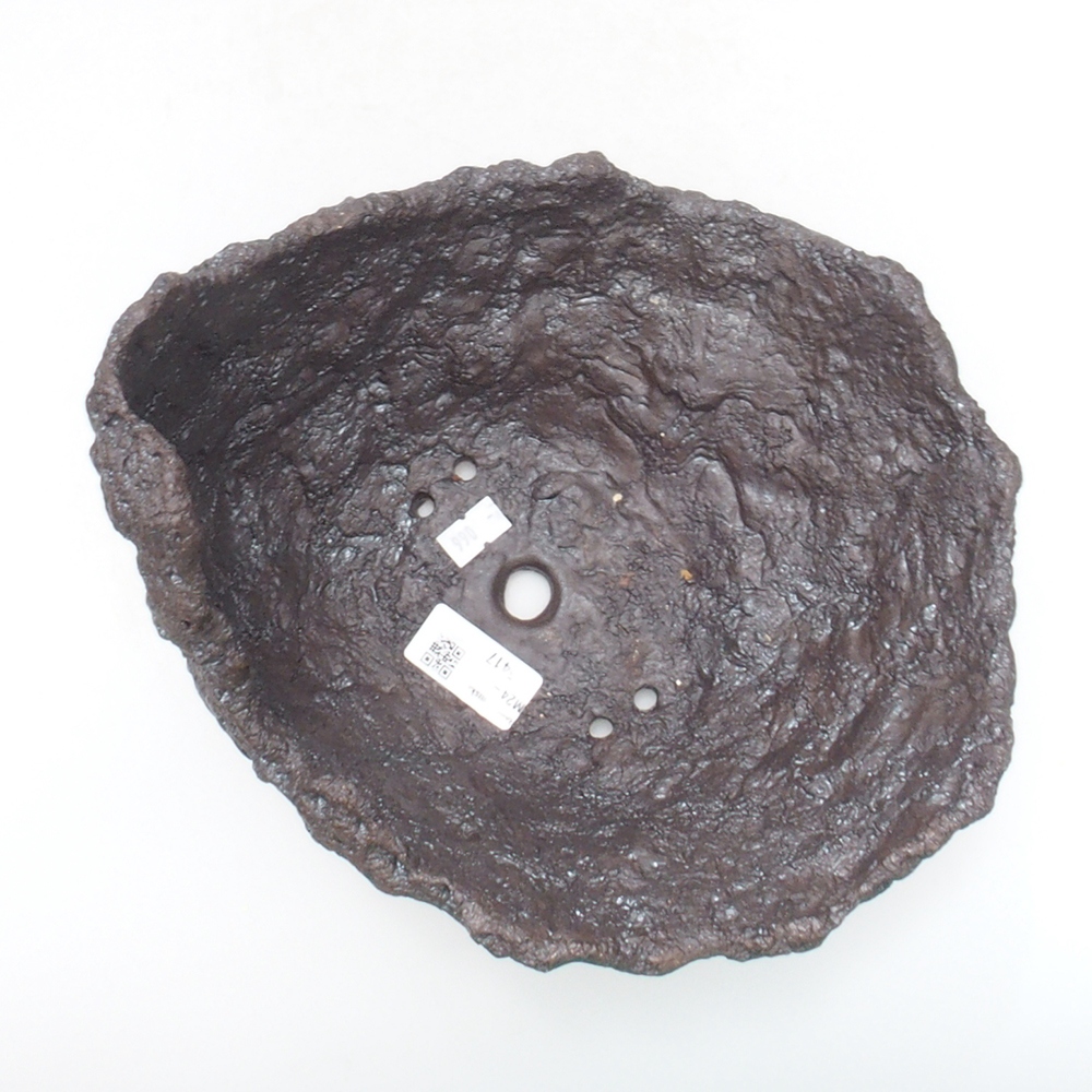 Concha de cerámica 23 x 21 x 19,5 cm , color marrón