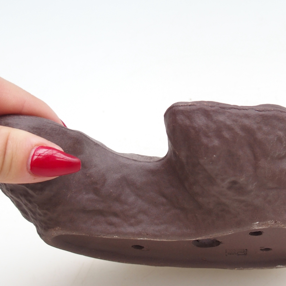 Concha de cerámica 19 x 13,5 x 3,5 cm , color marrón