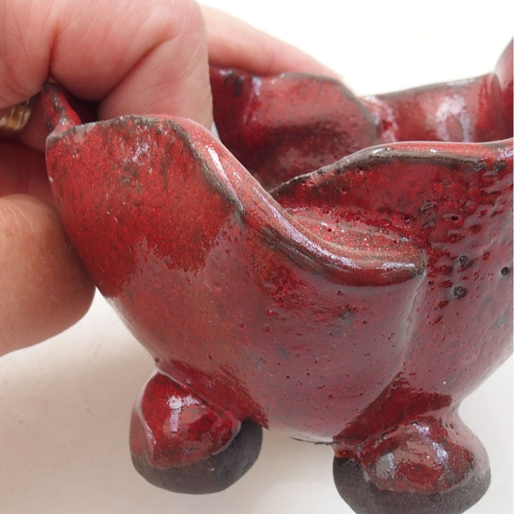 Concha de cerámica 8 x 8 x 7 cm , color rojo