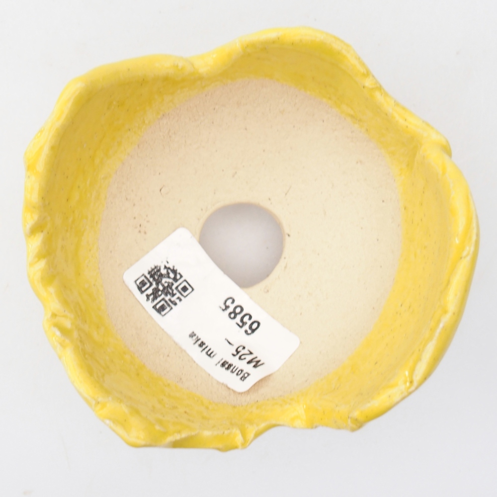 Concha de cerámica 8,5 x 8,5 x 6 cm , amarillo