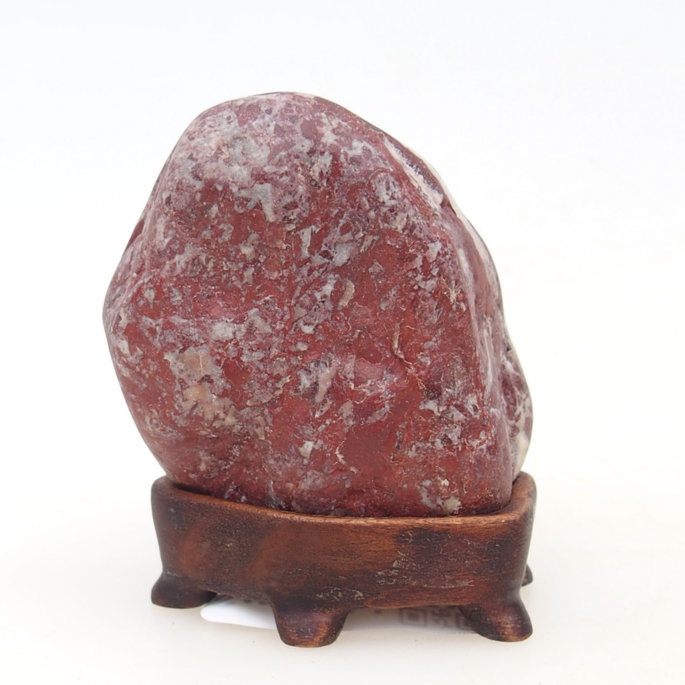 Suiseki - Piedra con DAI (base de madera)