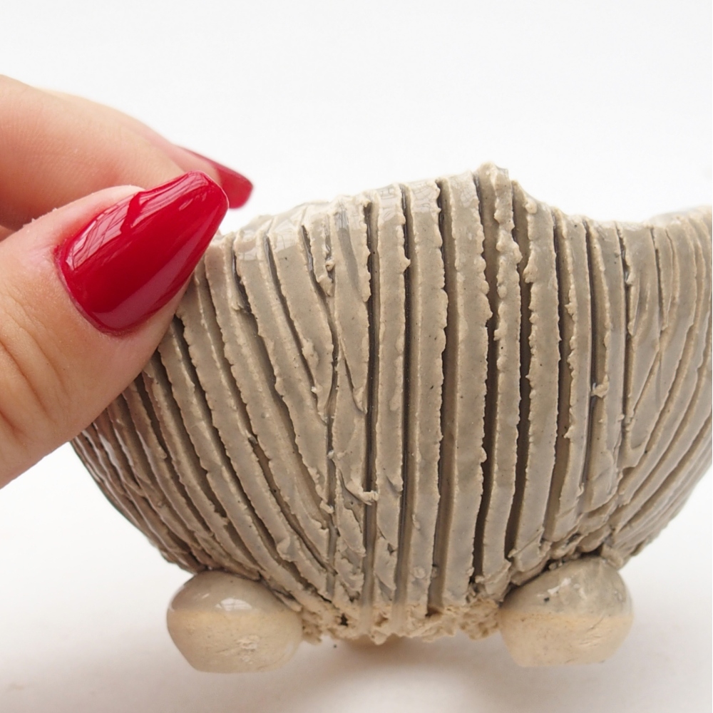 Concha de cerámica 9 x 8 x 6 cm , color beige