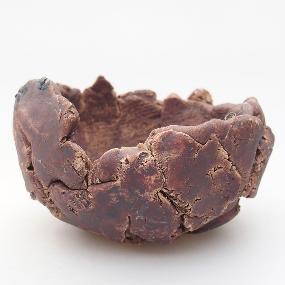 Concha de cerámica 9 x 8,5 x 6 cm , color marrón