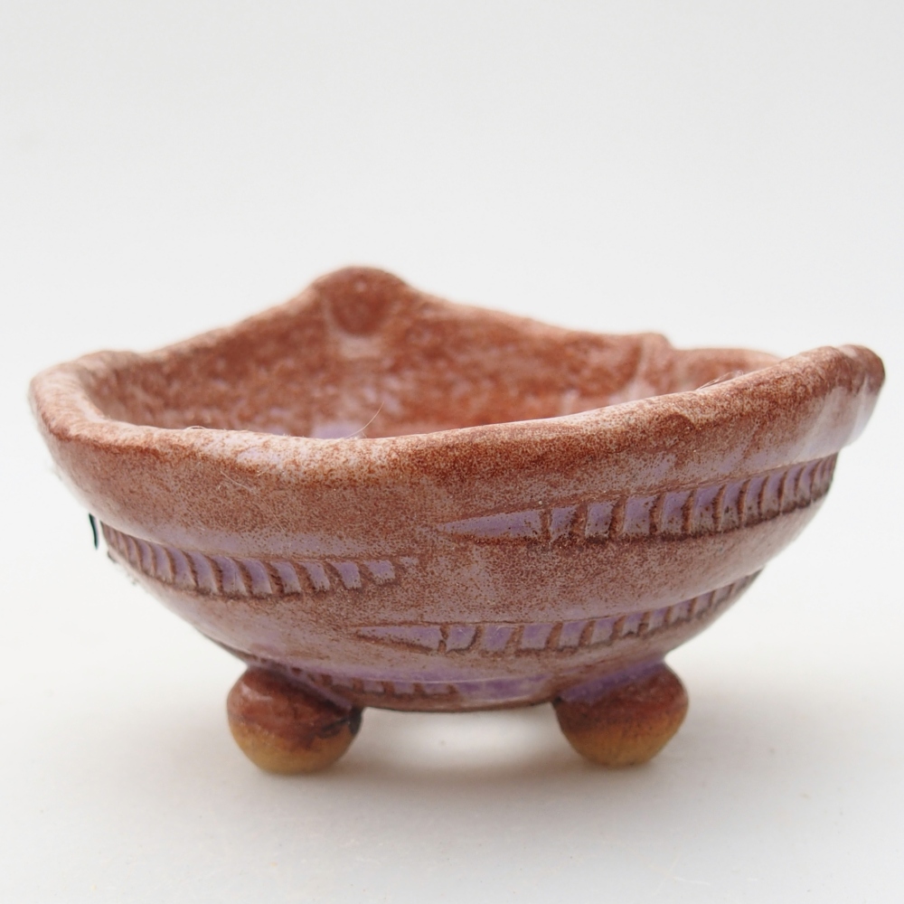 Concha de cerámica 9 x 8,5 x 6,5 cm , color morado