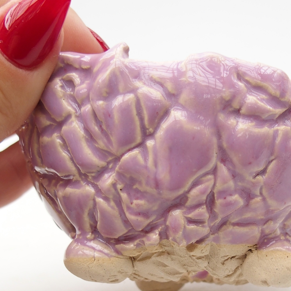 Concha de cerámica 9 x 9 x 6 cm , color morado