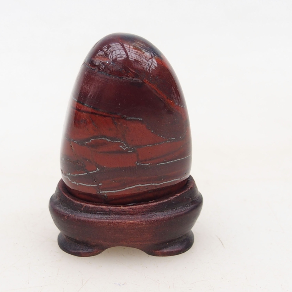 Suiseki - Piedra con DAI (base de madera)