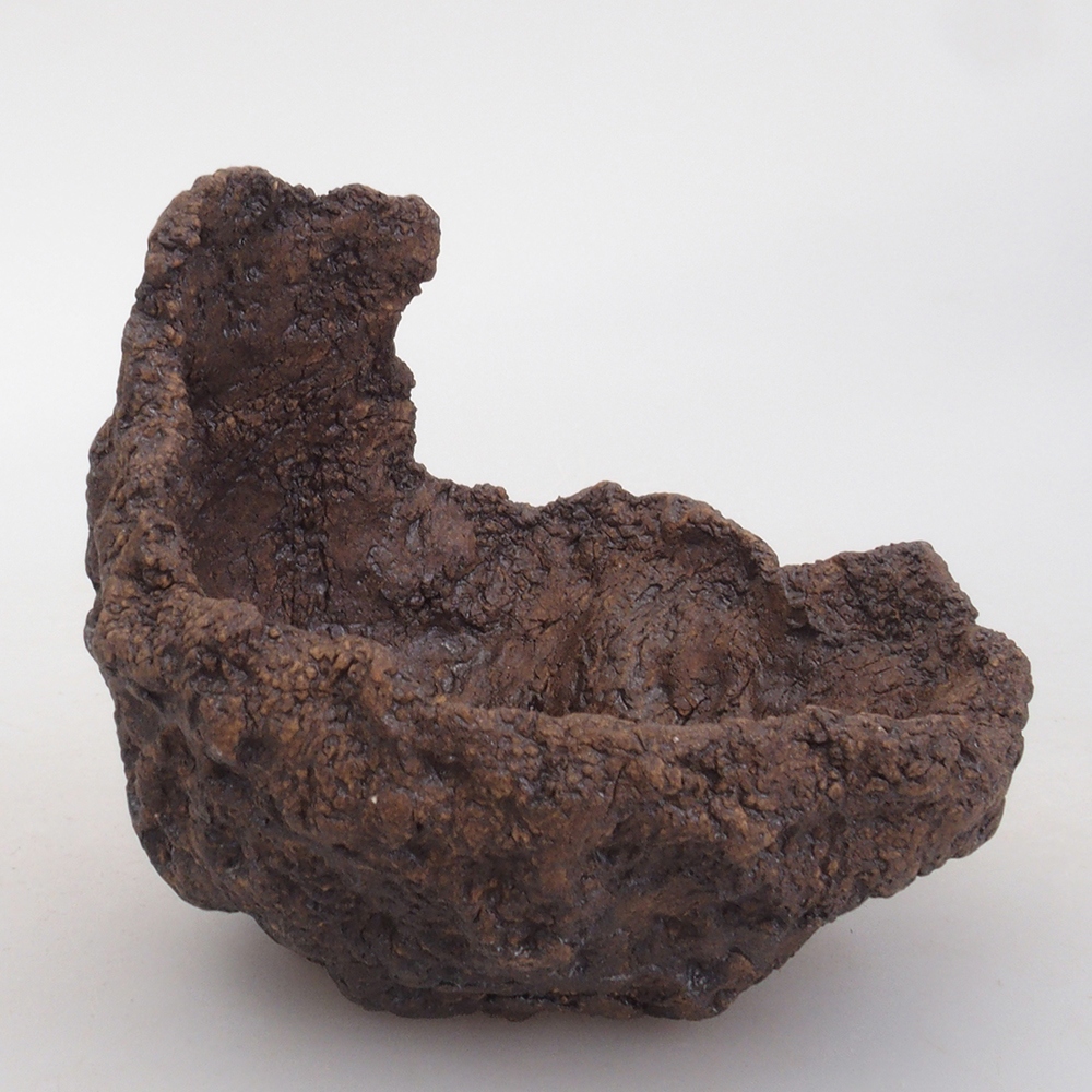 Concha de cerámica 9 x 8 x 9,5 cm , color marrón