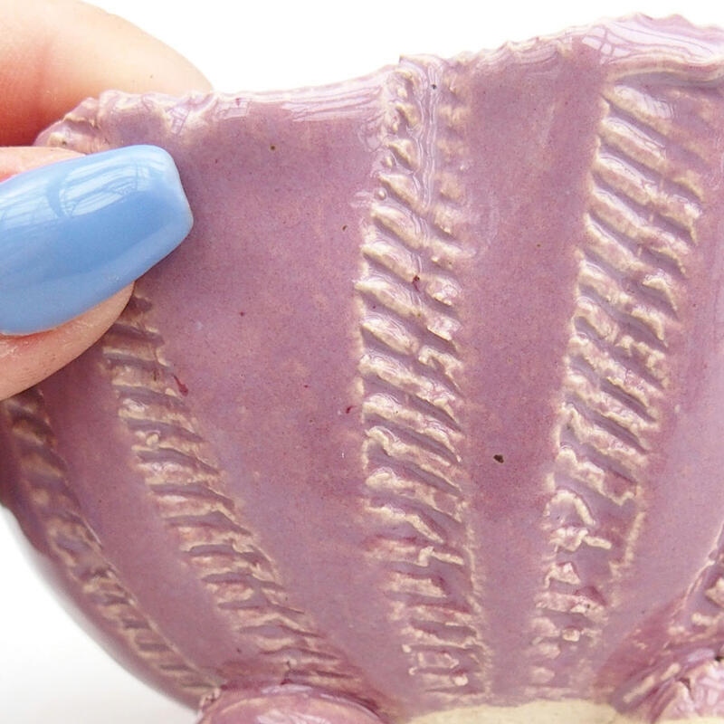 Concha de cerámica 10 x 9,5 x 6,5 cm , color morado