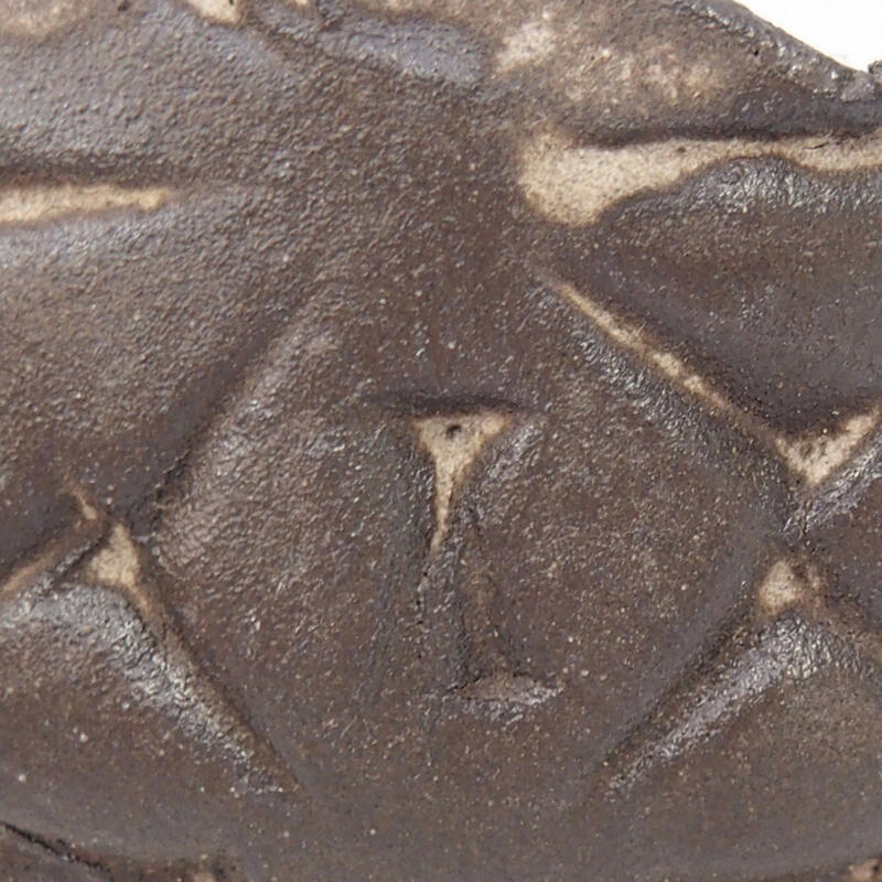 Concha de cerámica 8,5 x 8,5 x 4 cm , color marrón