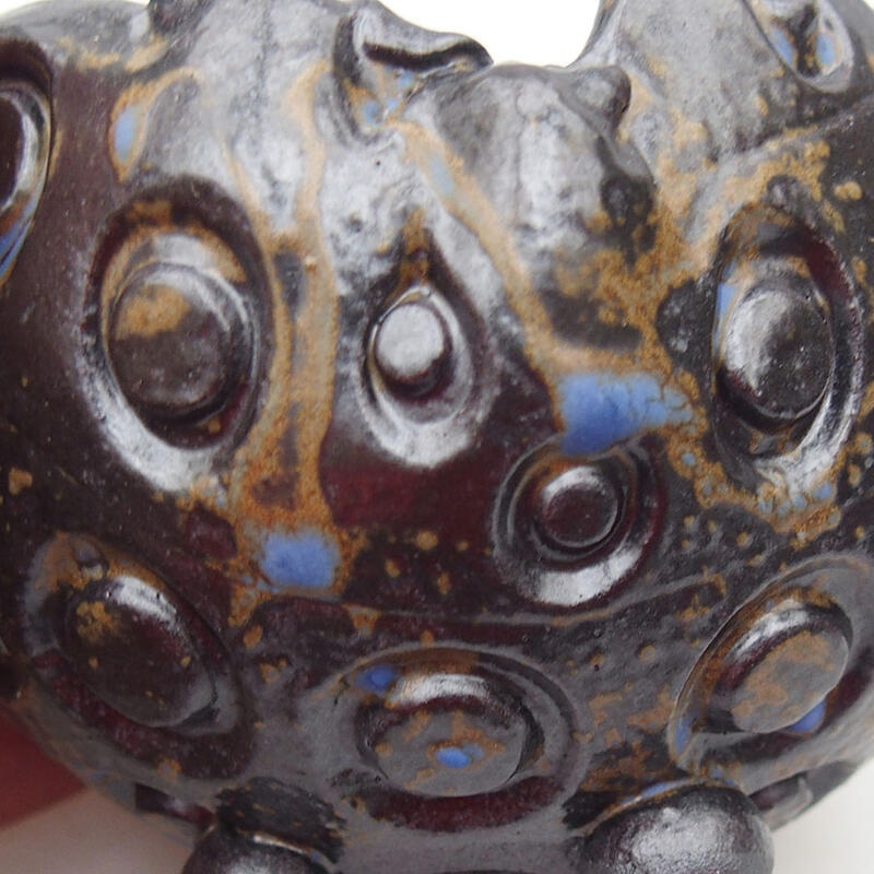 Concha de cerámica 9,5 x 9 x 6 cm , color marrón-azul