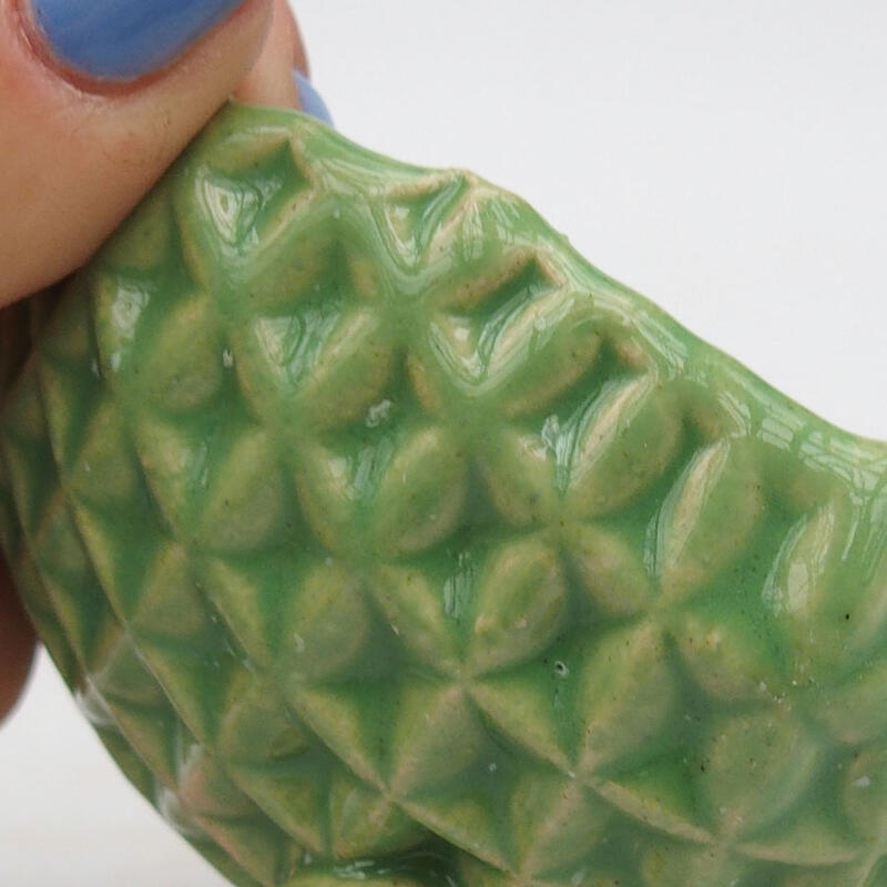 Concha de cerámica 9 x 8,5 x 5,5 cm , color verde