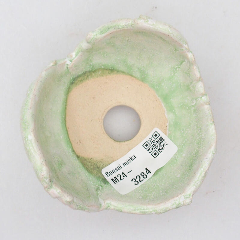Concha de cerámica 9 x 8,5 x 6 cm , color blanco-verde