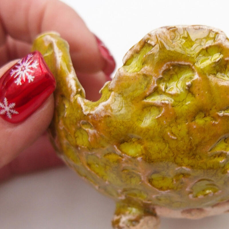 Concha de cerámica 9 x 8,5 x 6 cm , color verde