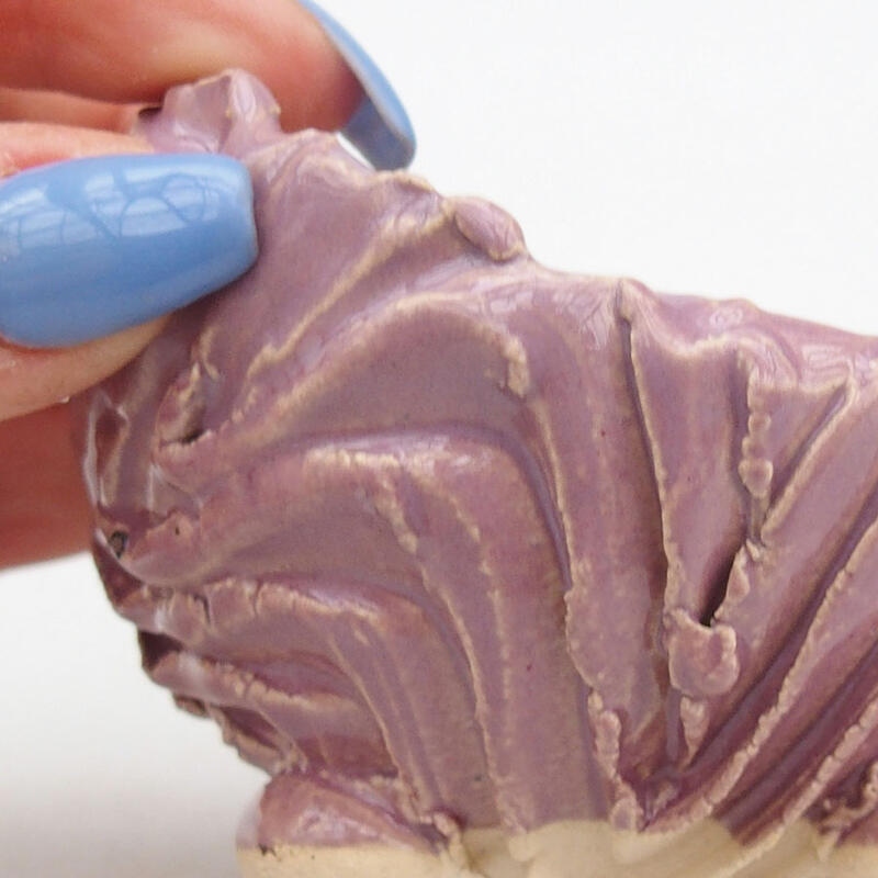 Concha de cerámica 9 x 8 x 5,5 cm , color morado