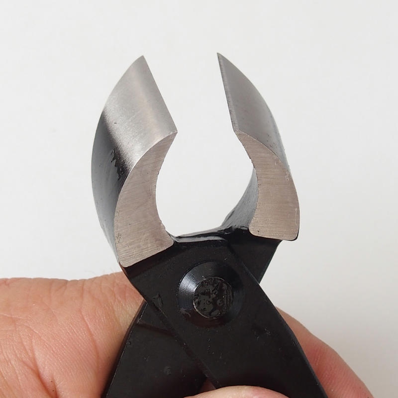 Alicate cóncavo acodado 210 mm - carbono