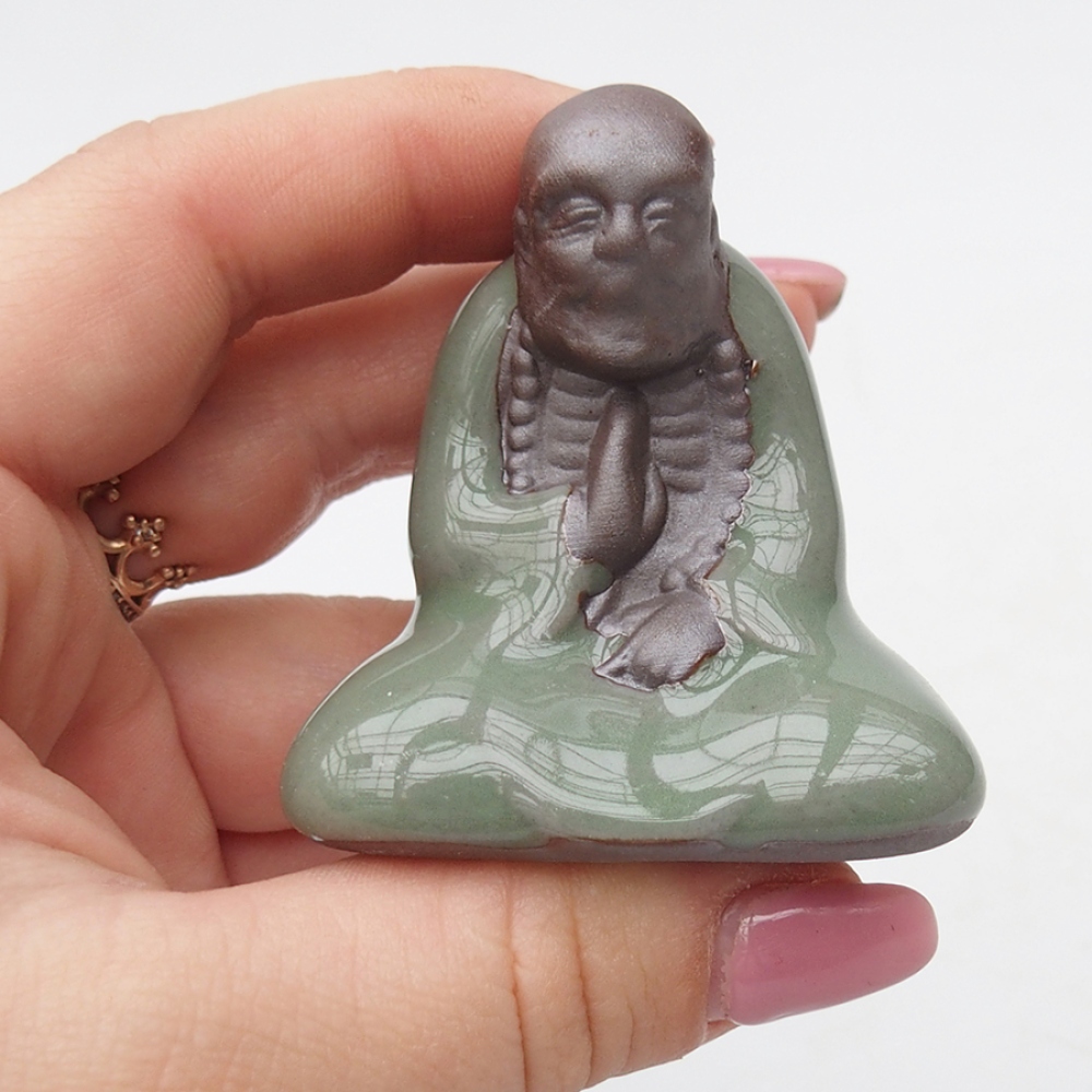 Figurita de cerámica