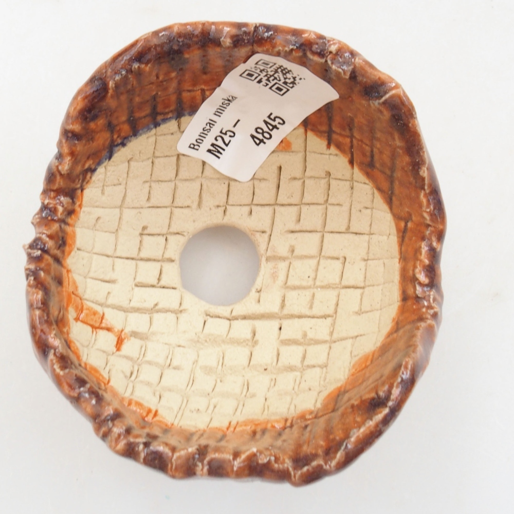 Concha de cerámica 7,5 x 7 x 6 cm , color marrón