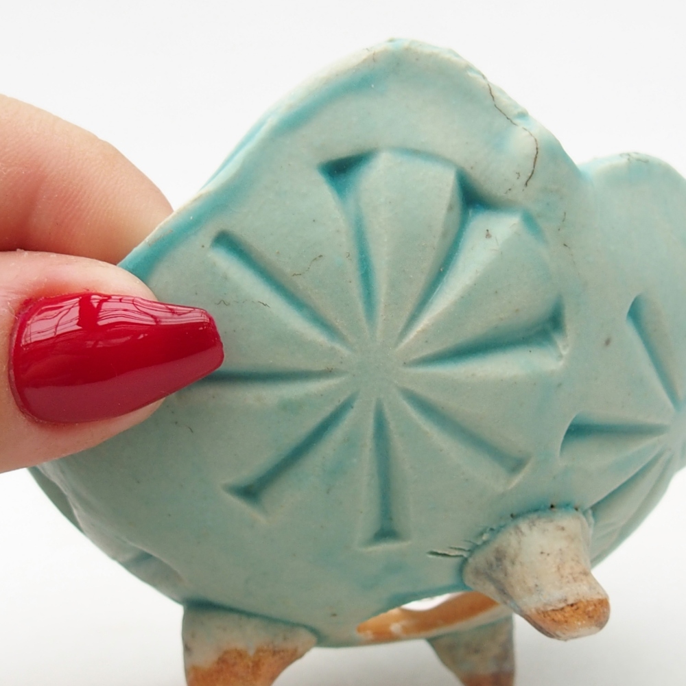 Concha de cerámica 8,5 x 8 x 5 cm , color azul