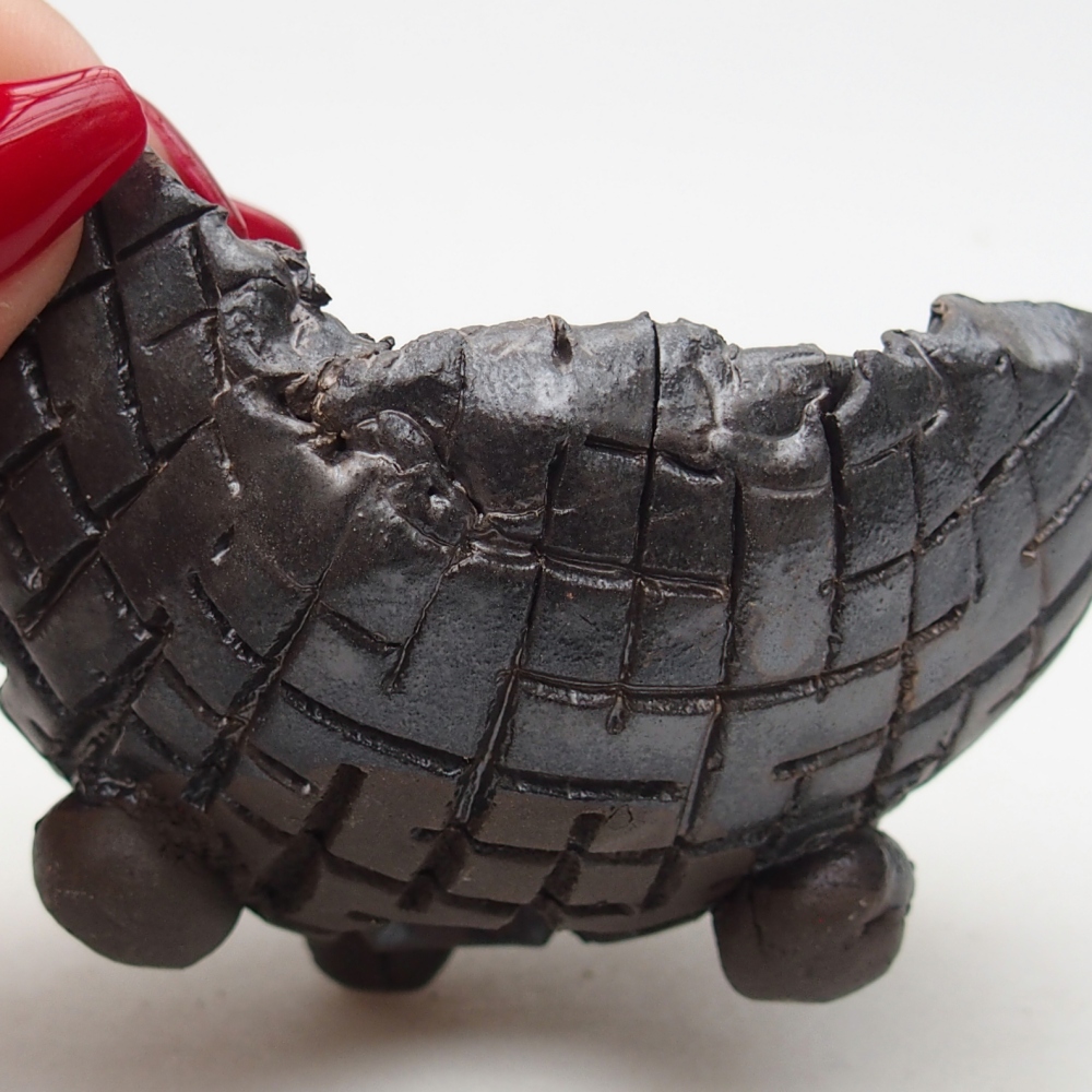 Concha de cerámica 9 x 8 x 5 cm , color negro