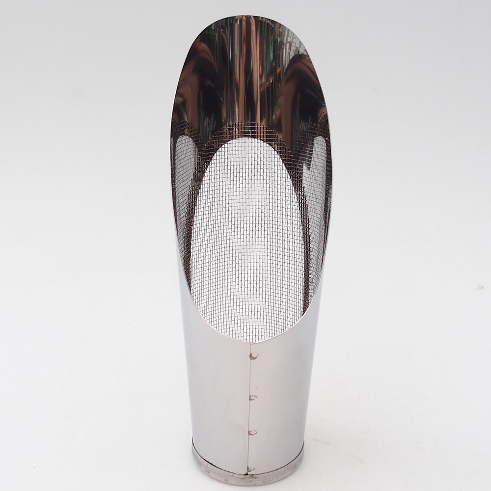 Pala de tierra con tamiz