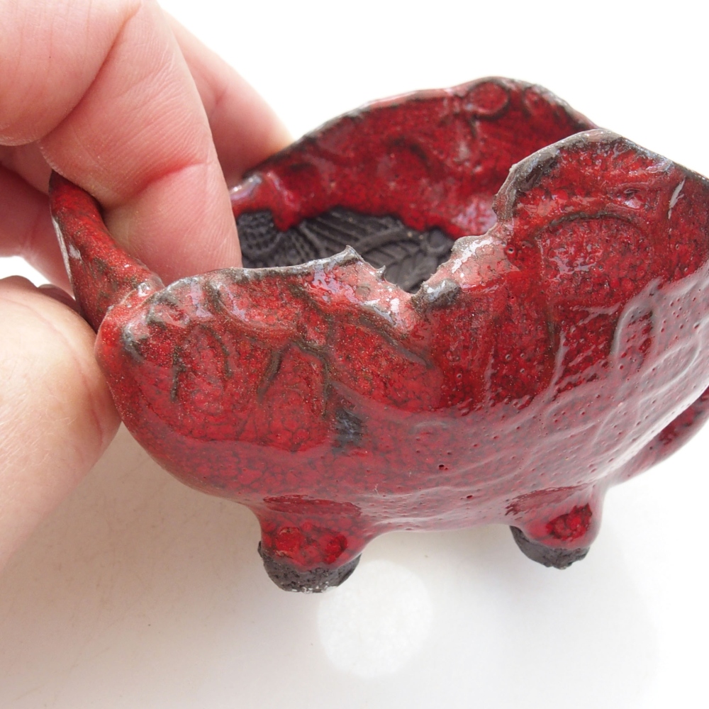 Concha de cerámica 8 x 7,5 x 5,5 cm , color rojo