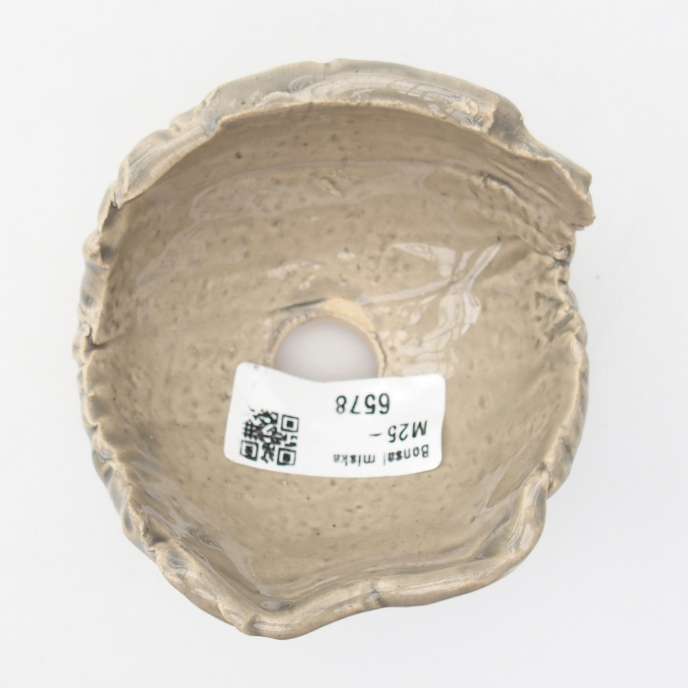 Concha de cerámica 8,5 x 8,5 x 6 cm , color beige